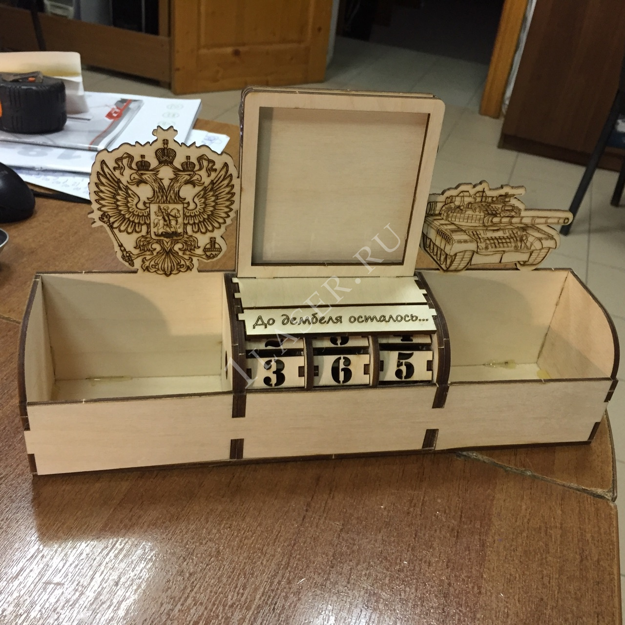 Органайзер из фанеры лазерная резка макет. Шкатулки из фанеры лазерная резка. Настольный органайзер из фанеры. Органайзер из фанеры. Органайзер для канцелярии из фанеры макет.